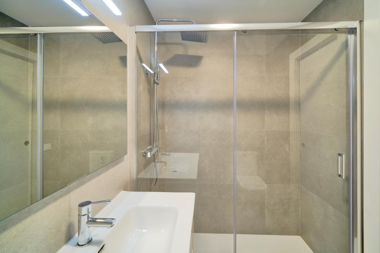 Impresionante Apartamento En Playa De La Malagueta マラガ エクステリア 写真